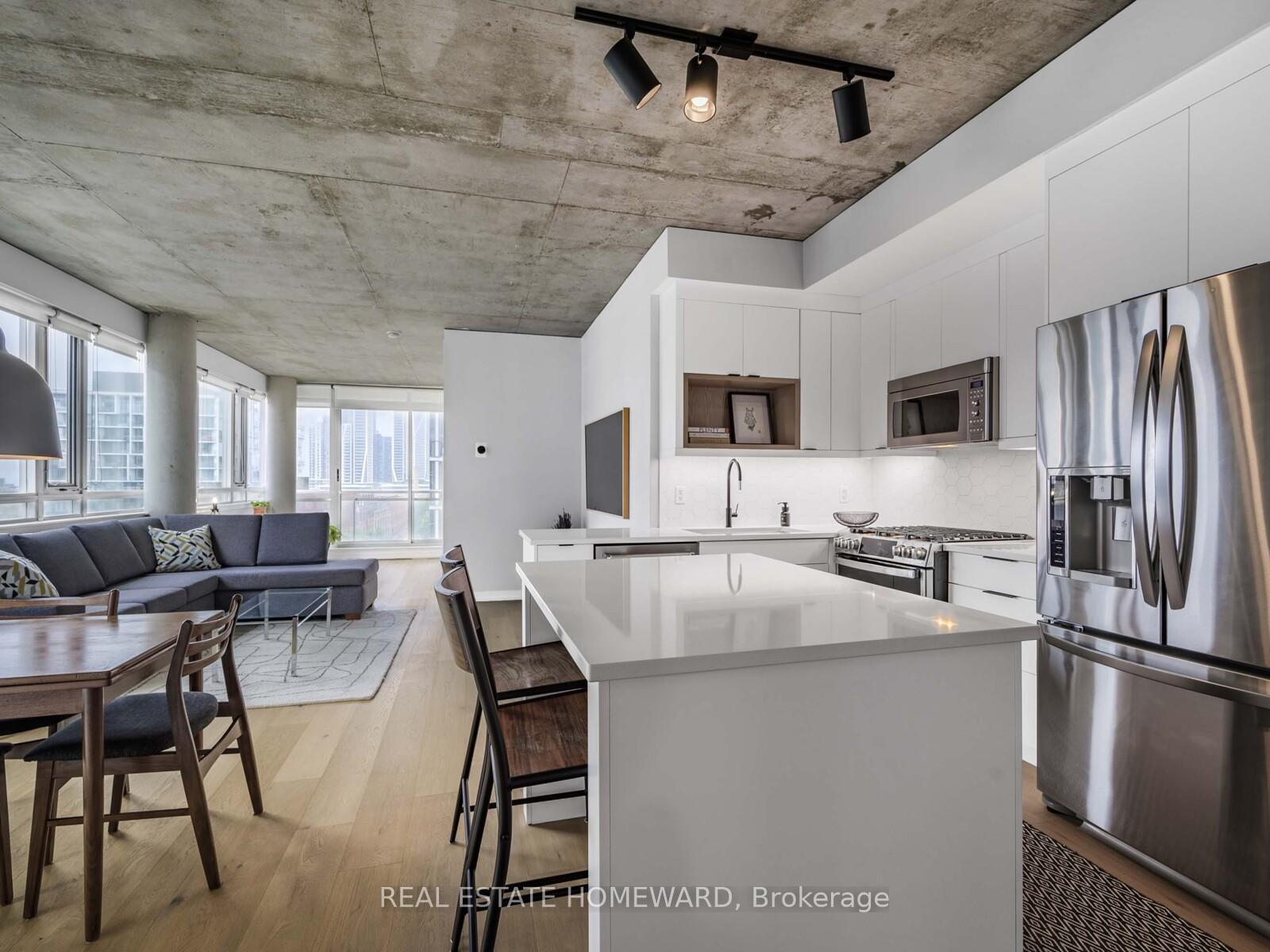 Photo 3 of Unit 706, 38 Niagara Street, Toronto, Niagara — HOMEH