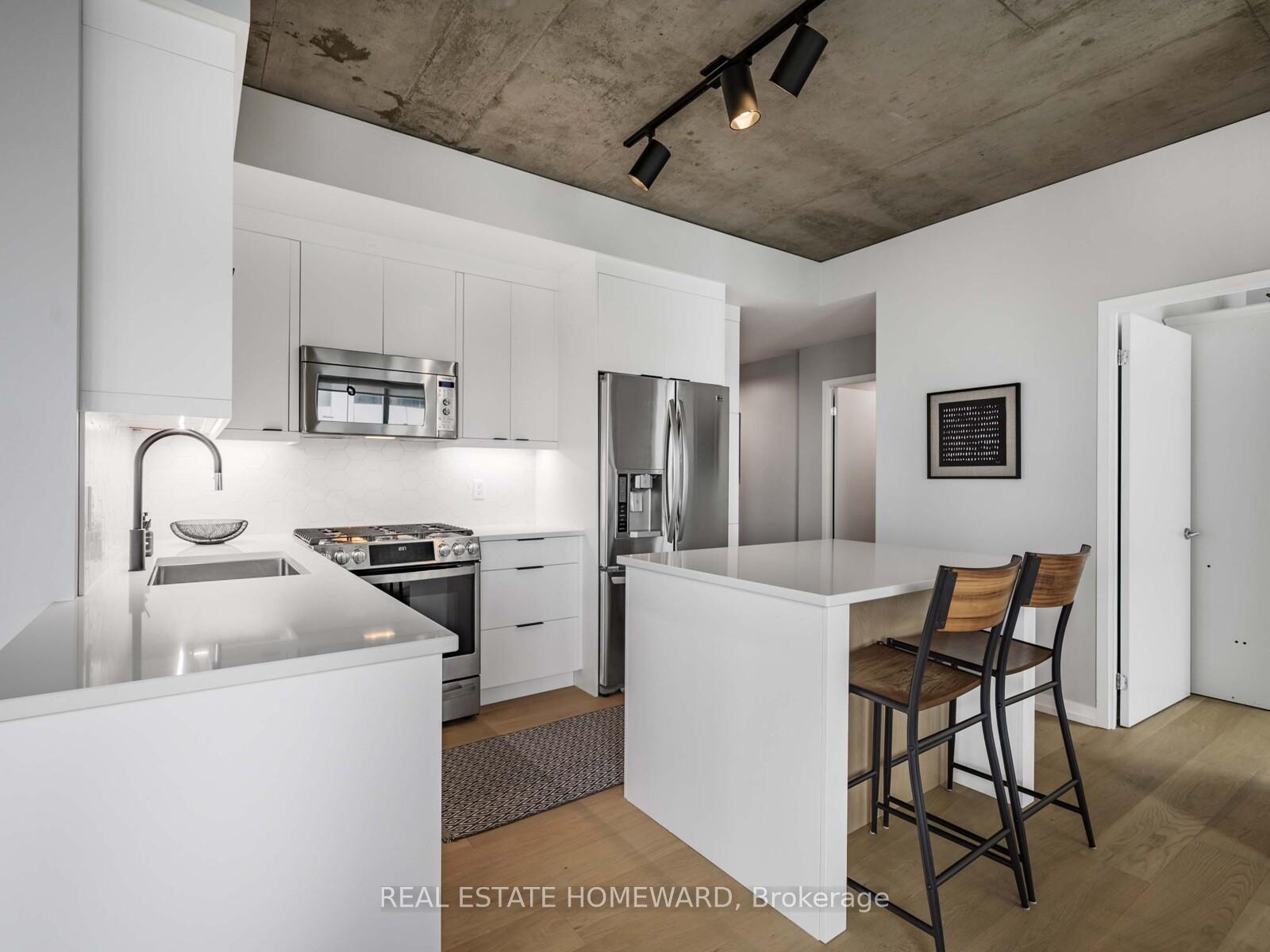 Photo 2 of Unit 706, 38 Niagara Street, Toronto, Niagara — HOMEH