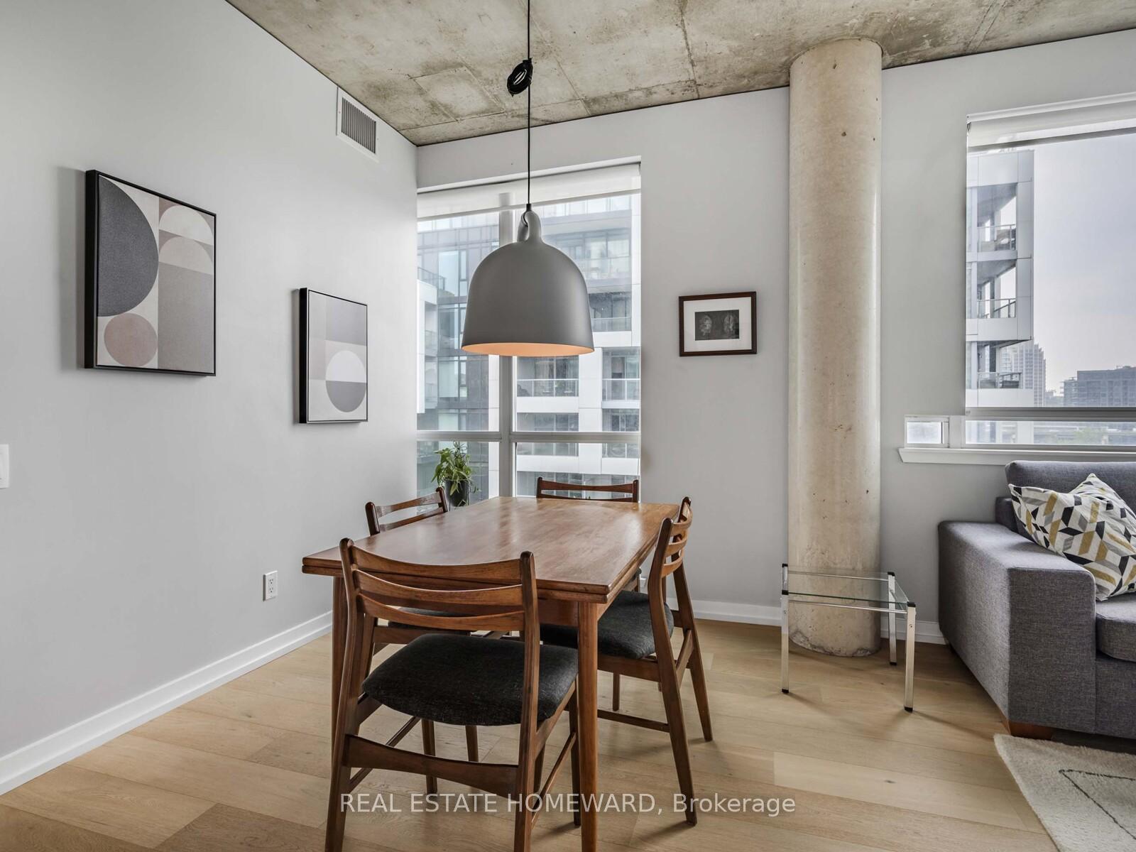 Photo 10 of Unit 706, 38 Niagara Street, Toronto, Niagara — HOMEH