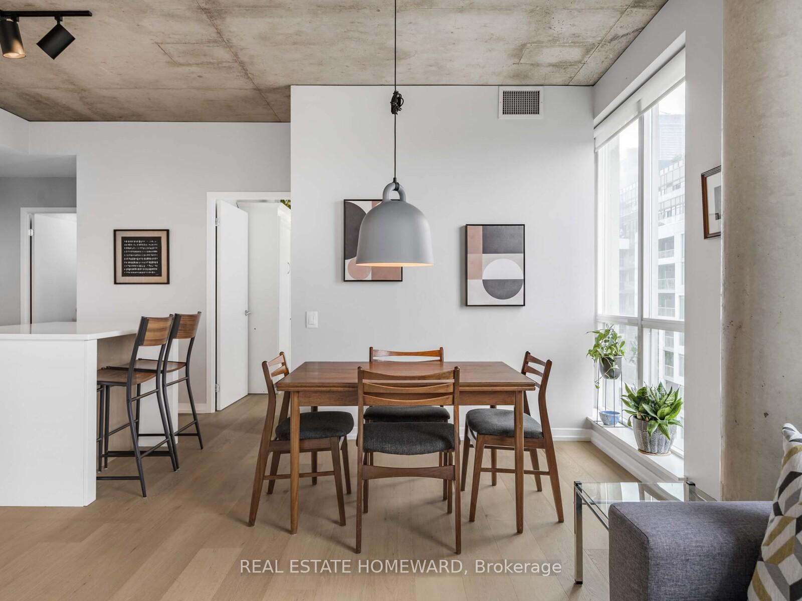 Photo 7 of Unit 706, 38 Niagara Street, Toronto, Niagara — HOMEH