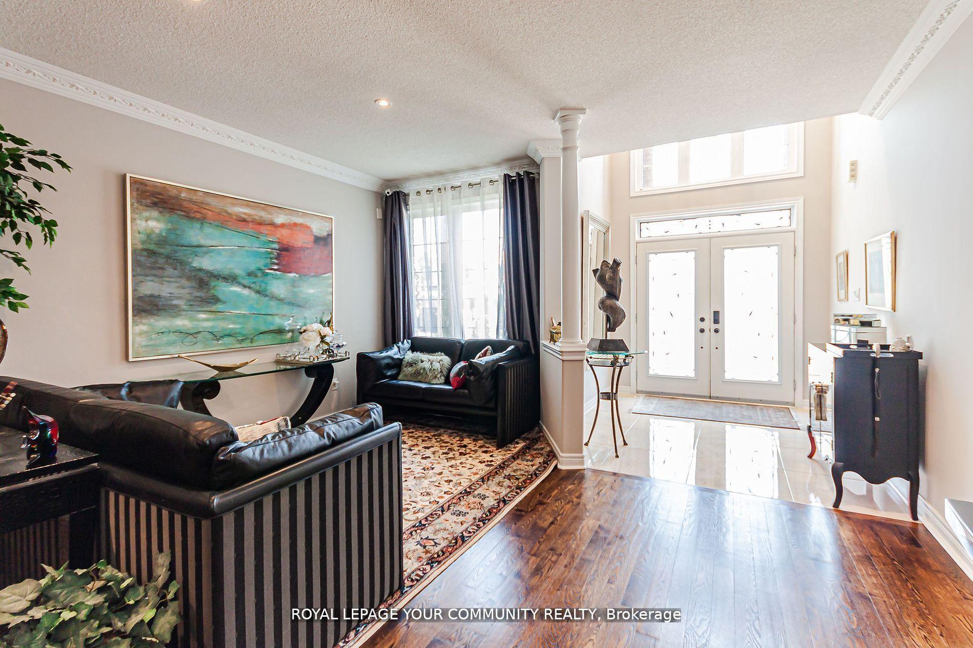 Photo 2 of 60 Pantano Drive, Vaughan, Patterson — HOMEH