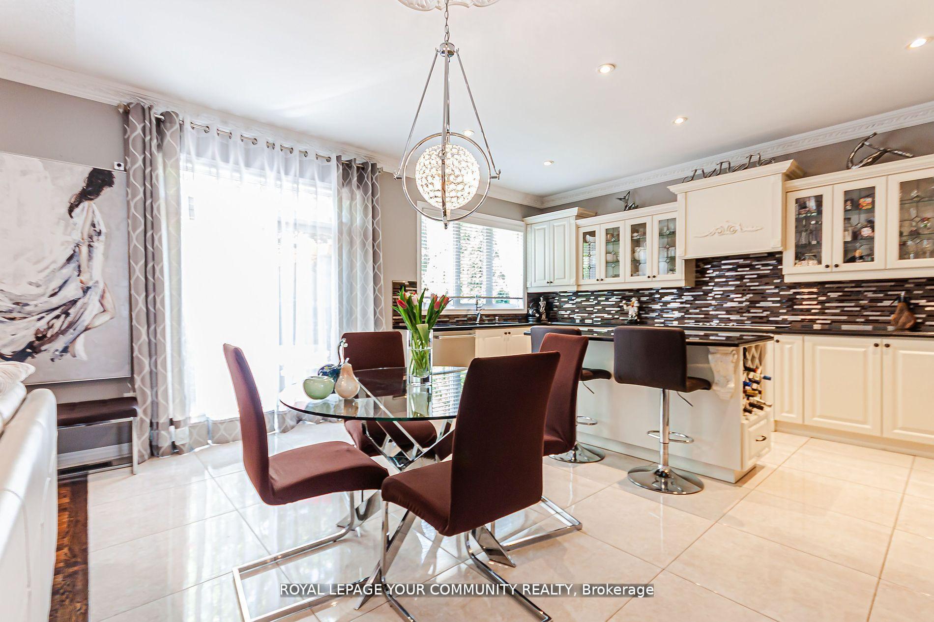 Photo 16 of 60 Pantano Drive, Vaughan, Patterson — HOMEH