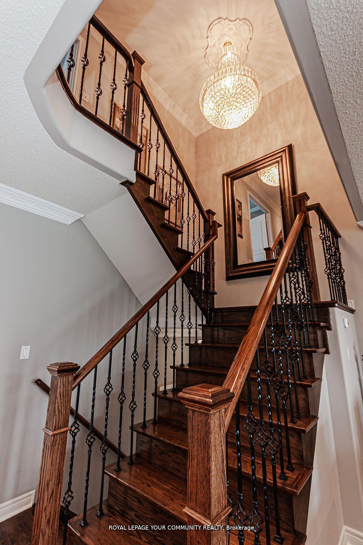 Photo 11 of 60 Pantano Drive, Vaughan, Patterson — HOMEH