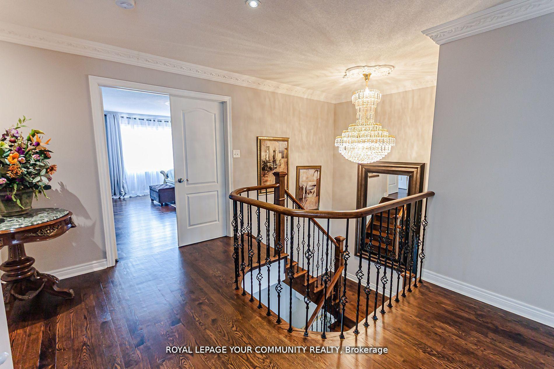 Photo 17 of 60 Pantano Drive, Vaughan, Patterson — HOMEH