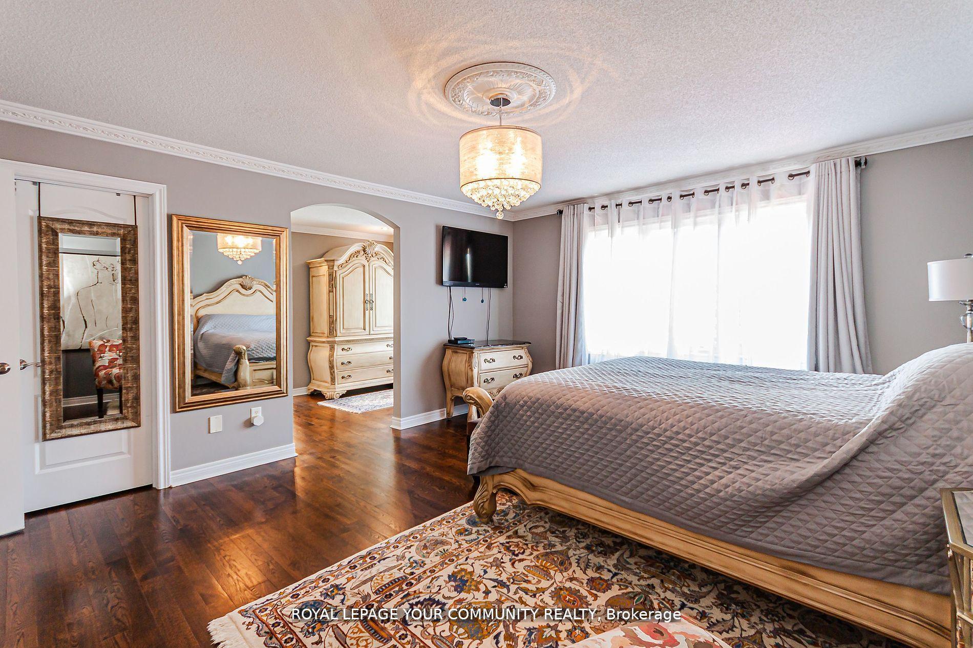 Photo 13 of 60 Pantano Drive, Vaughan, Patterson — HOMEH
