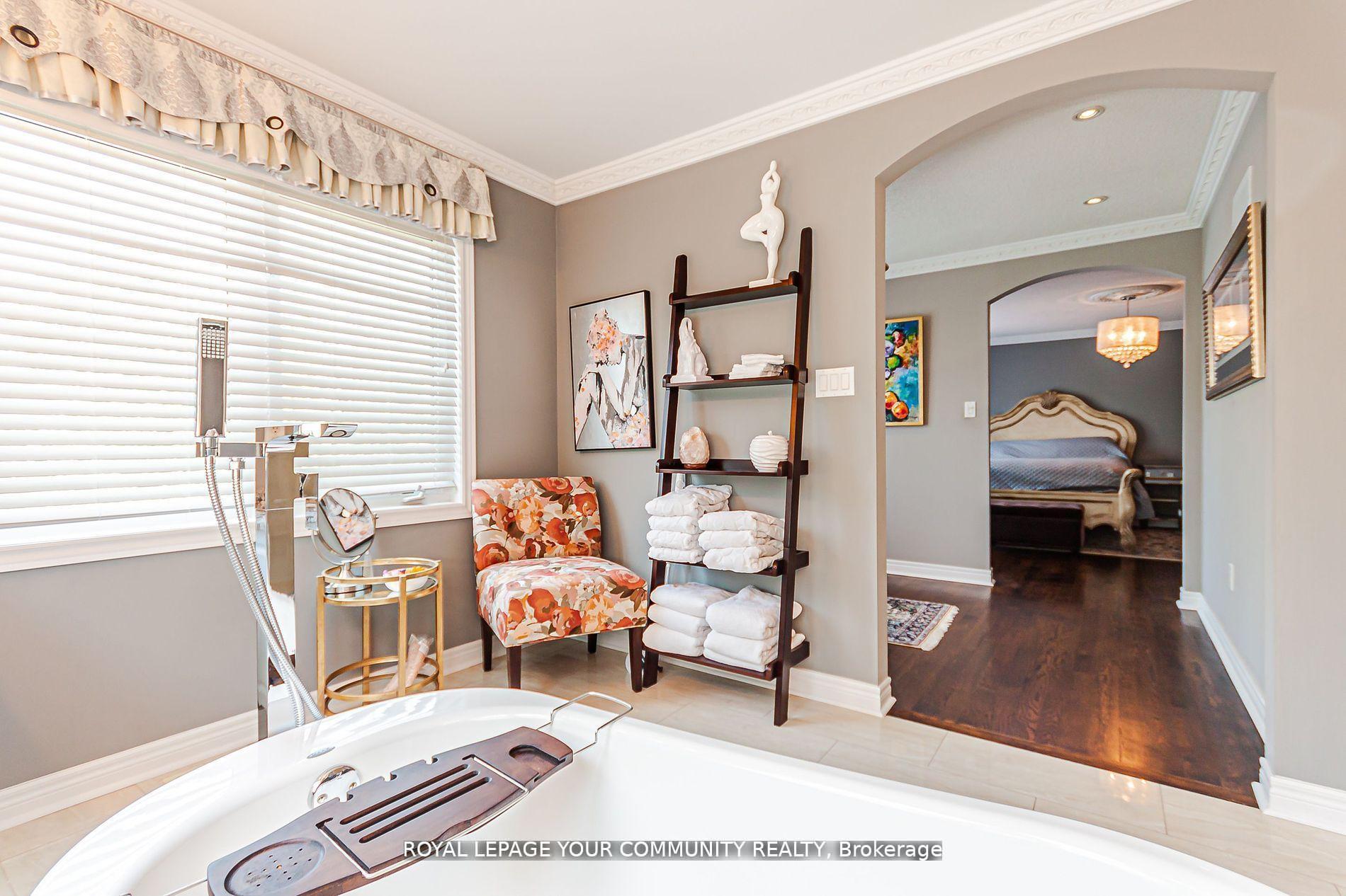 Photo 21 of 60 Pantano Drive, Vaughan, Patterson — HOMEH