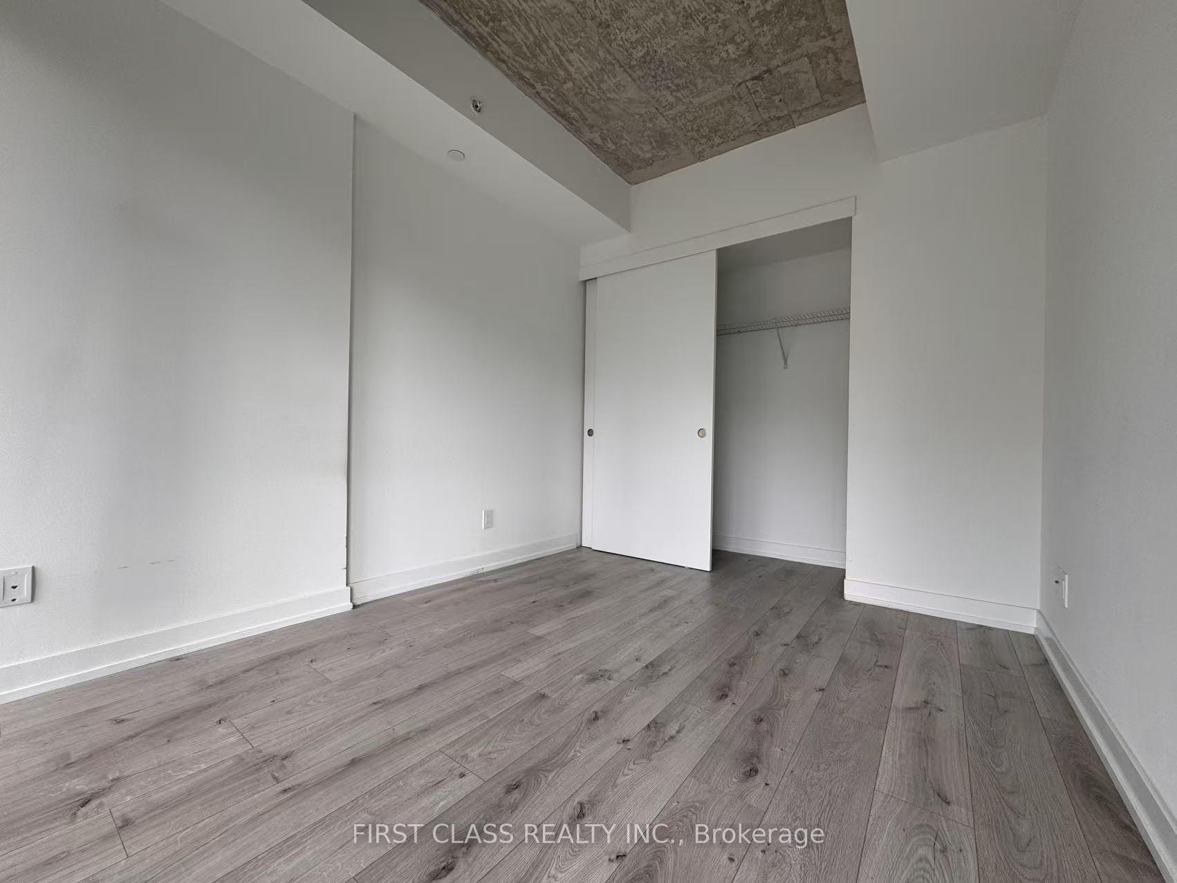 Photo 4 of Unit 618, 161 Roehampton Avenue, Toronto, Mount Pleasant West — HOMEH