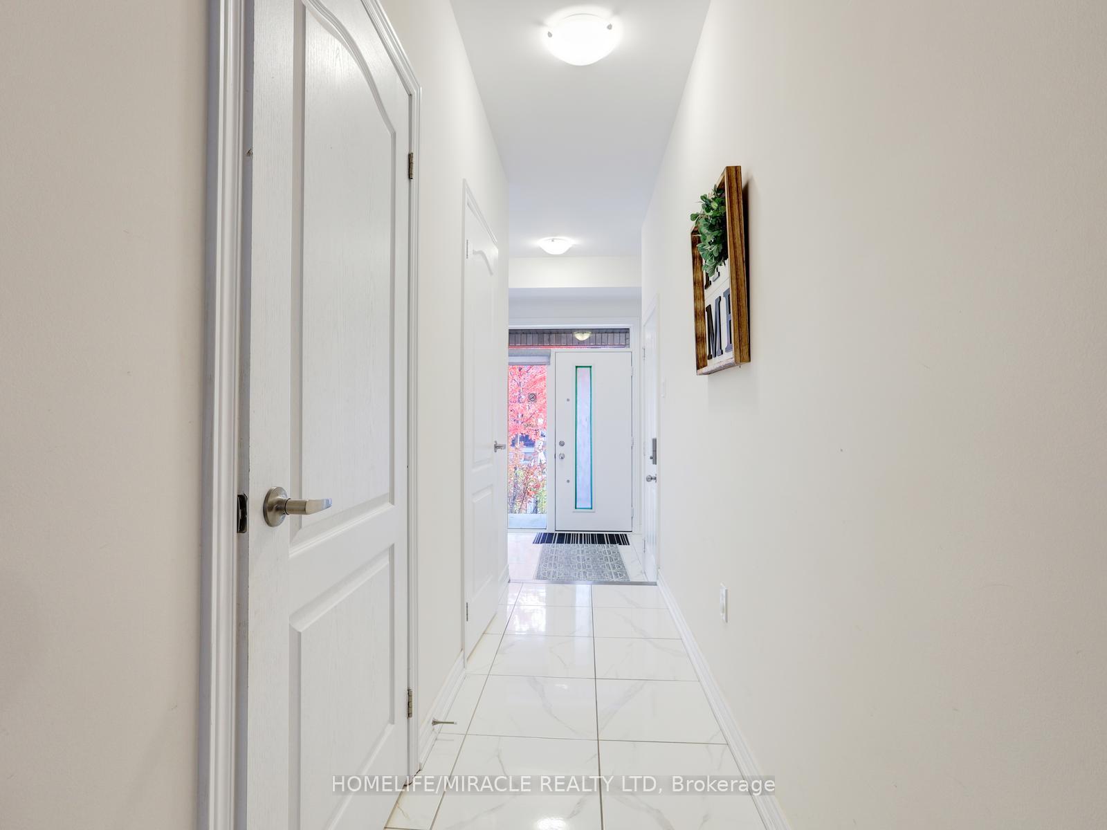 Photo 9 of Unit 100, 166 Deerpath Drive, Guelph, Willow West/Sugarbush/West Acres — HOMEH