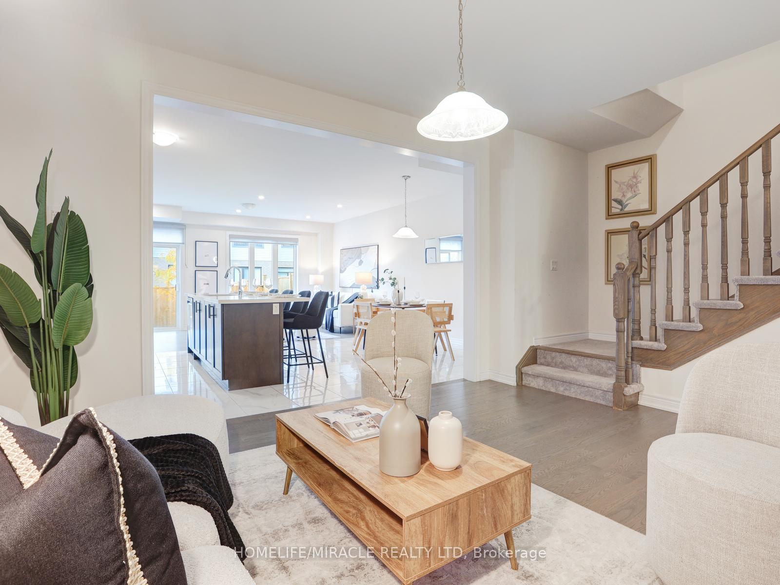 Photo 11 of Unit 100, 166 Deerpath Drive, Guelph, Willow West/Sugarbush/West Acres — HOMEH