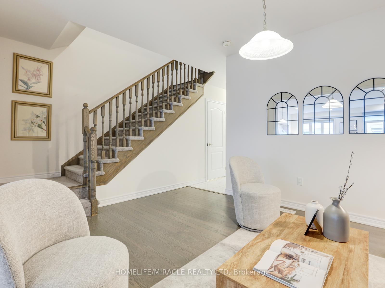 Photo 12 of Unit 100, 166 Deerpath Drive, Guelph, Willow West/Sugarbush/West Acres — HOMEH