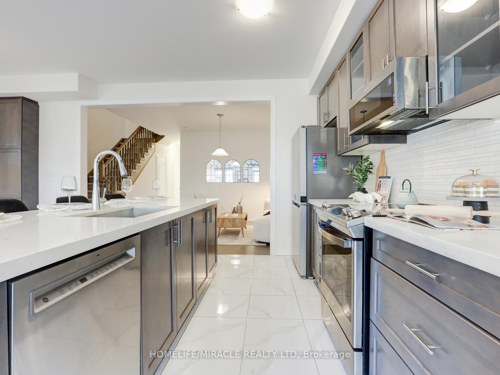 Photo 20 of Unit 100, 166 Deerpath Drive, Guelph, Willow West/Sugarbush/West Acres — HOMEH