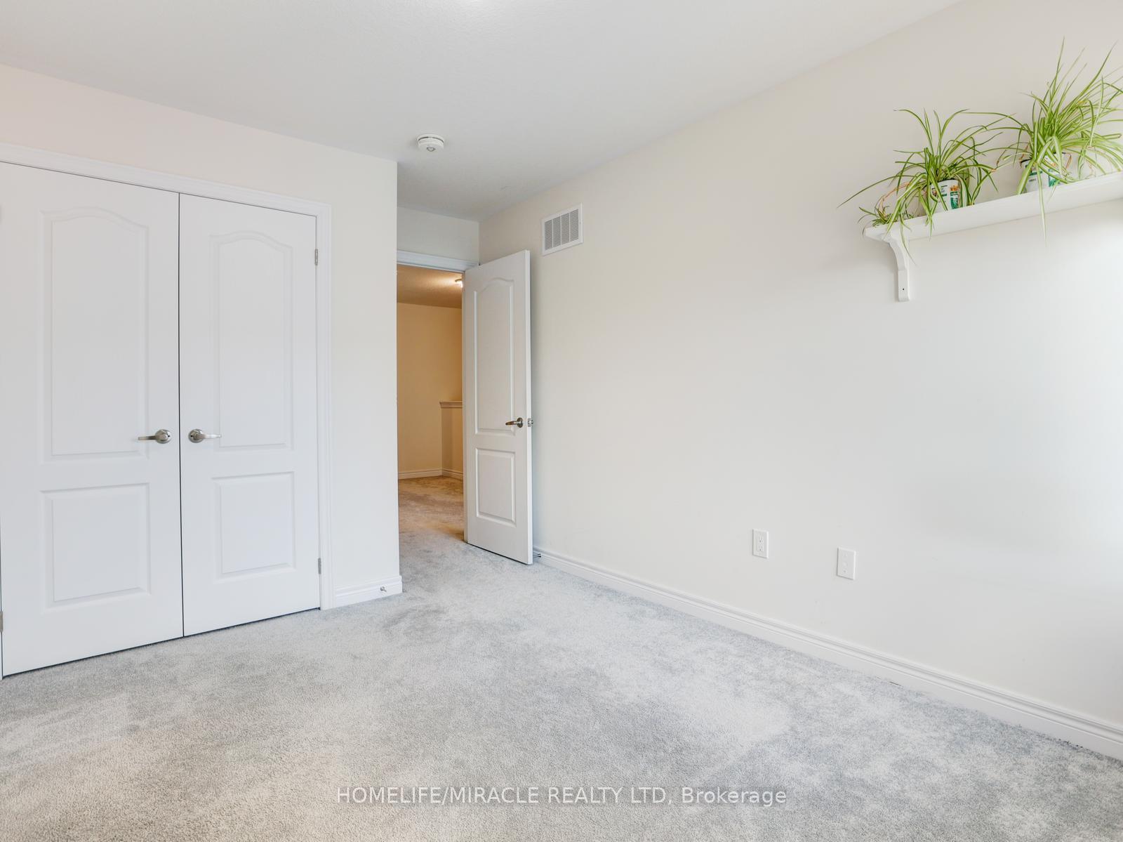 Photo 35 of Unit 100, 166 Deerpath Drive, Guelph, Willow West/Sugarbush/West Acres — HOMEH