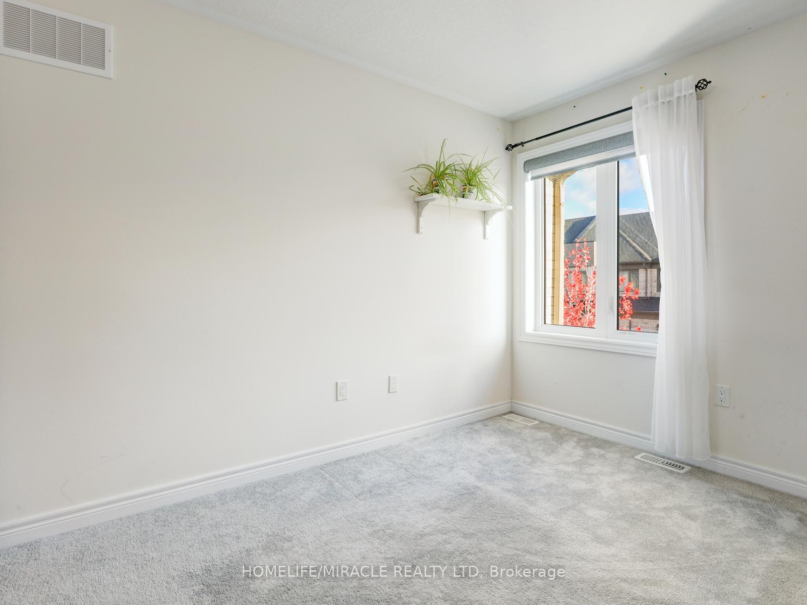 Photo 36 of Unit 100, 166 Deerpath Drive, Guelph, Willow West/Sugarbush/West Acres — HOMEH
