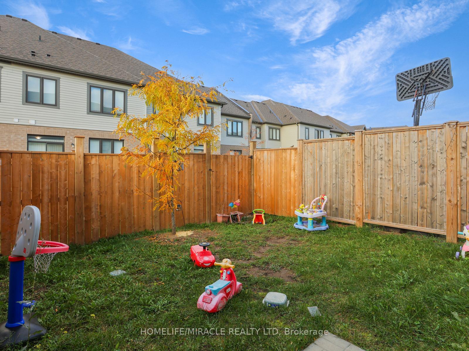 Photo 47 of Unit 100, 166 Deerpath Drive, Guelph, Willow West/Sugarbush/West Acres — HOMEH