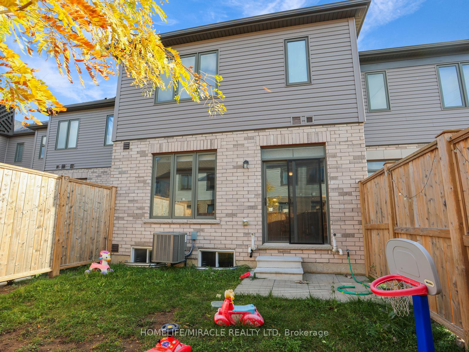 Photo 49 of Unit 100, 166 Deerpath Drive, Guelph, Willow West/Sugarbush/West Acres — HOMEH