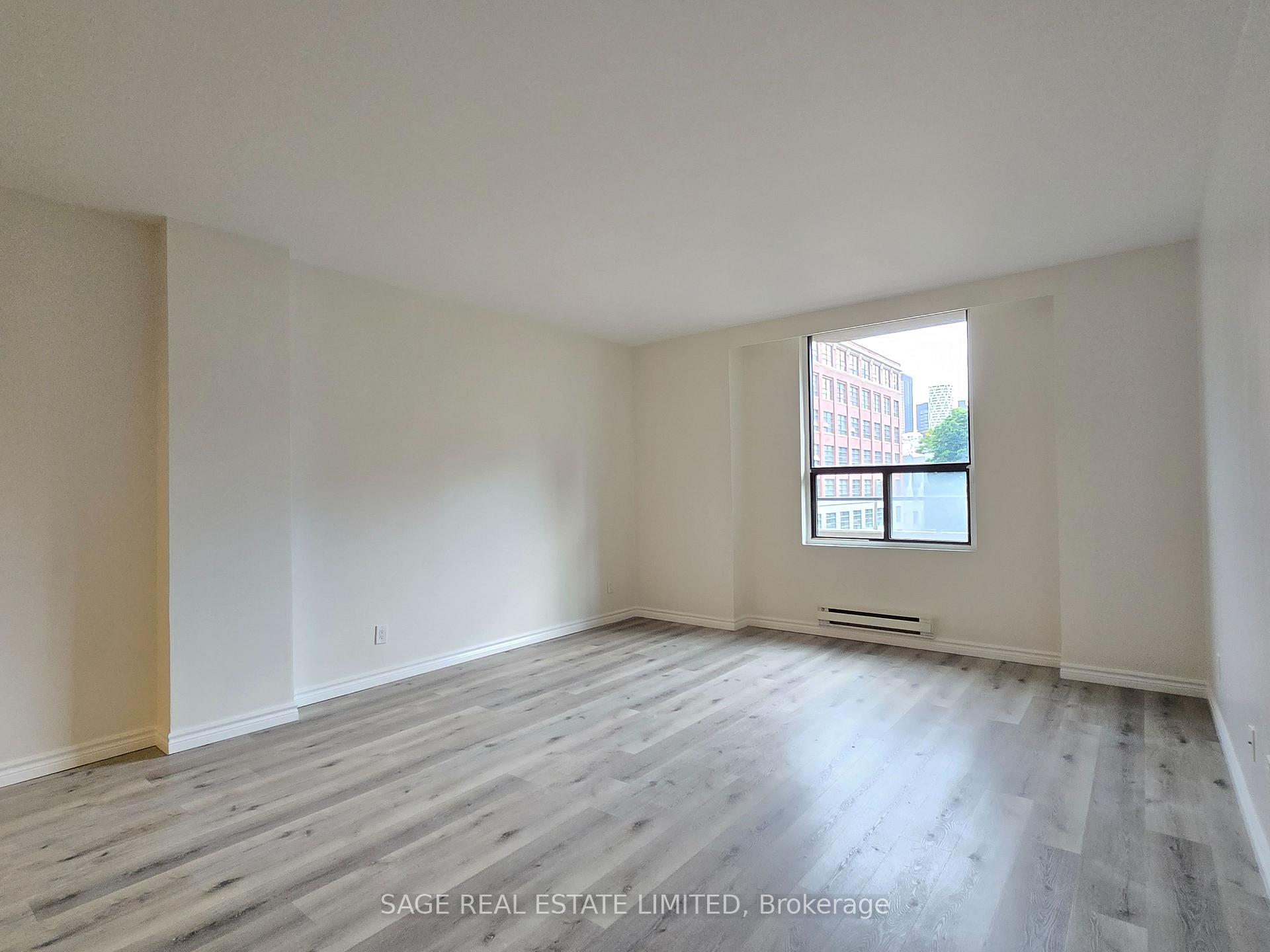 Photo 6 of Unit 208, 188 Spadina Avenue, Toronto, Kensington-Chinatown — HOMEH
