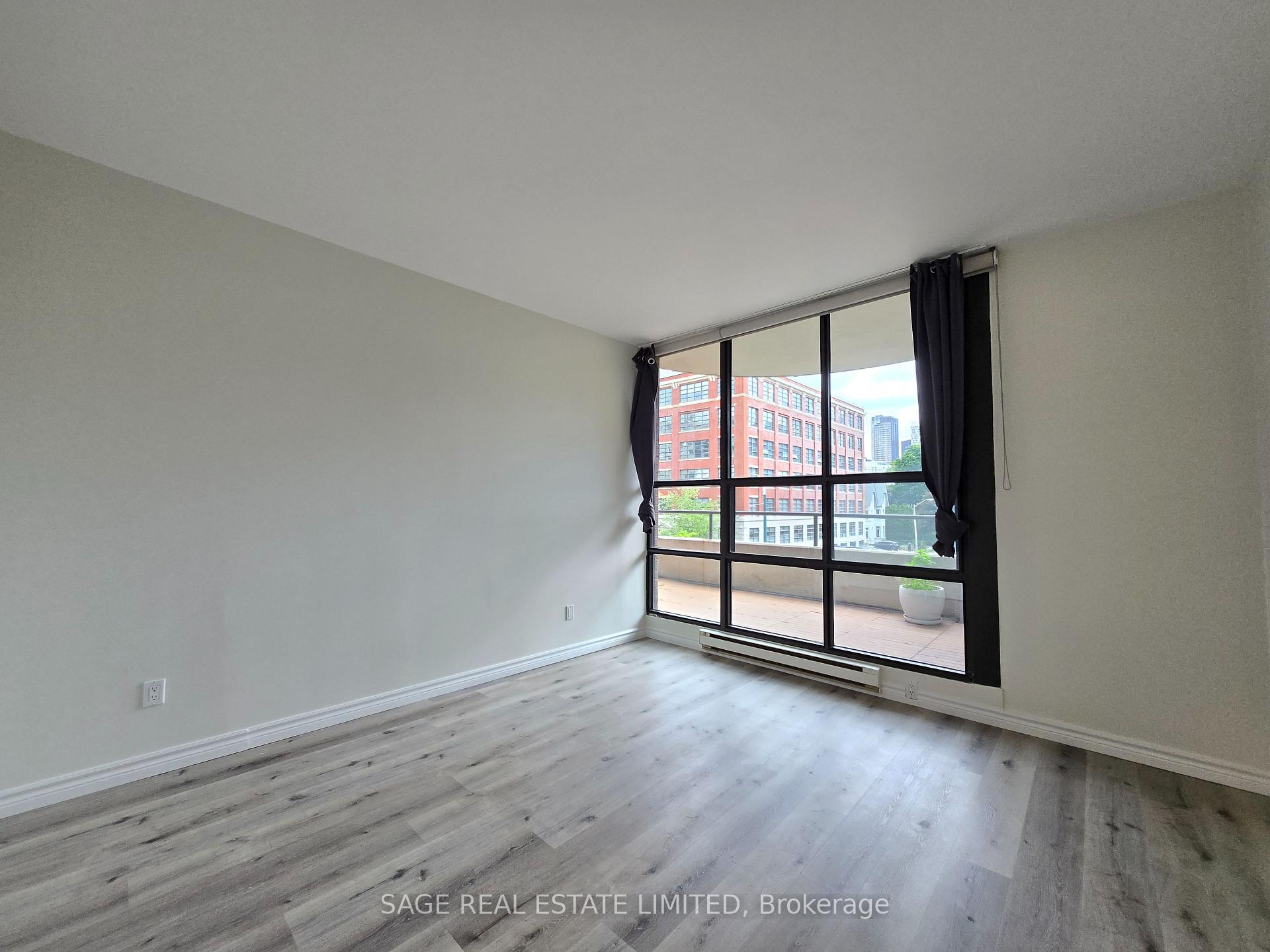 Photo 18 of Unit 208, 188 Spadina Avenue, Toronto, Kensington-Chinatown — HOMEH