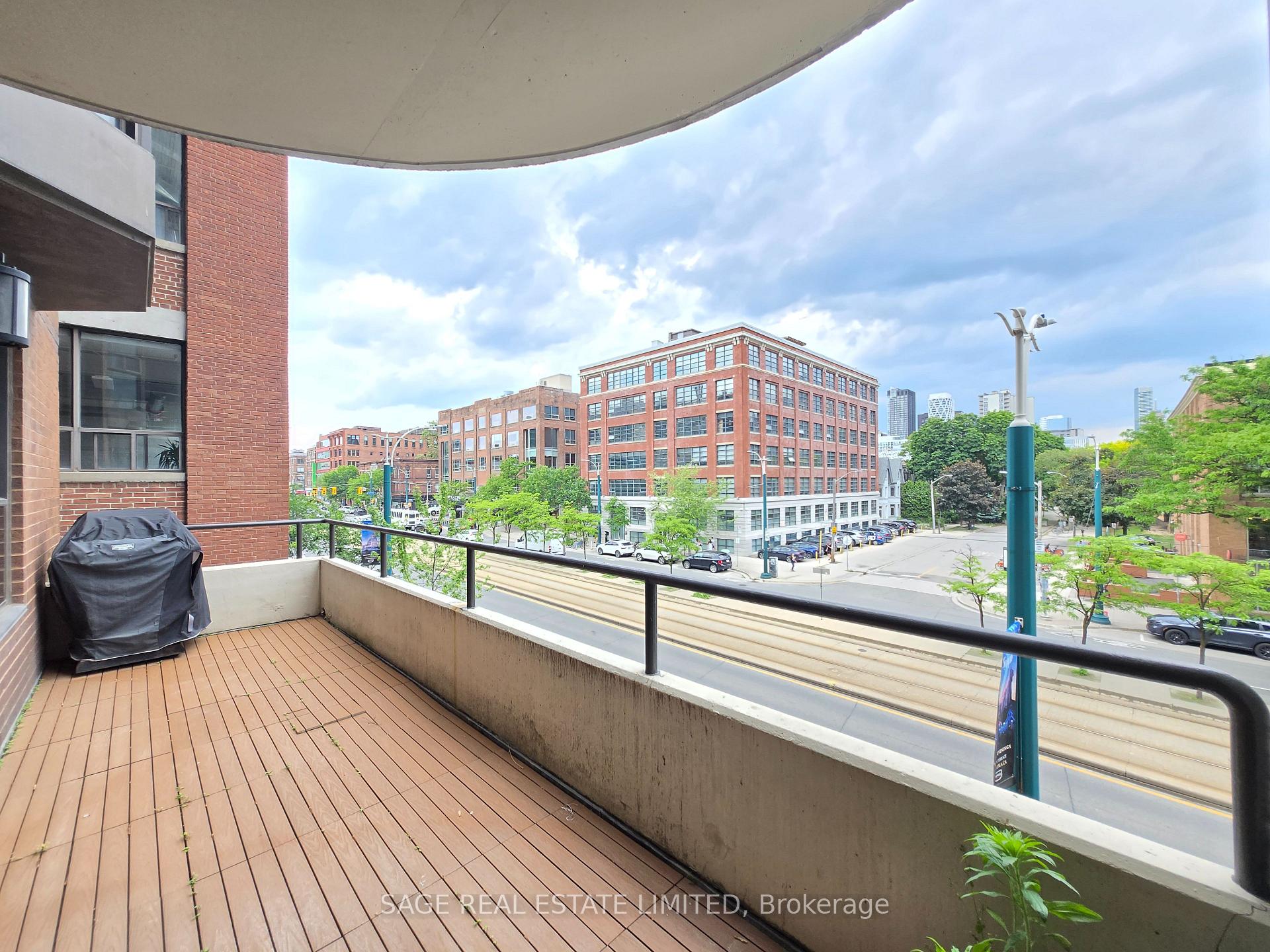 Photo 24 of Unit 208, 188 Spadina Avenue, Toronto, Kensington-Chinatown — HOMEH
