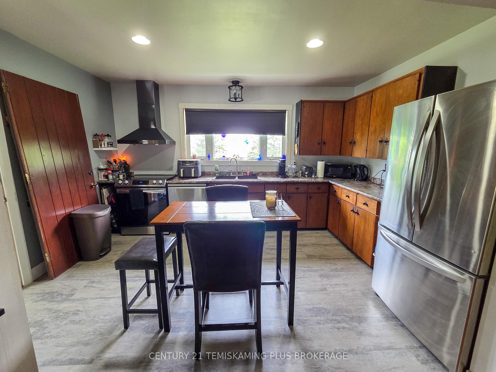 Photo 5 of 4 Dutton Street, Temiskaming Shores, Haileybury — HOMEH
