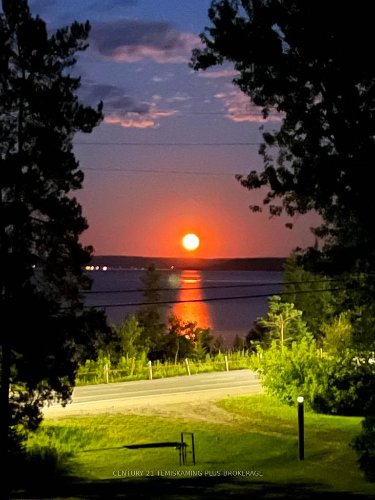 Photo 36 of 4 Dutton Street, Temiskaming Shores, Haileybury — HOMEH