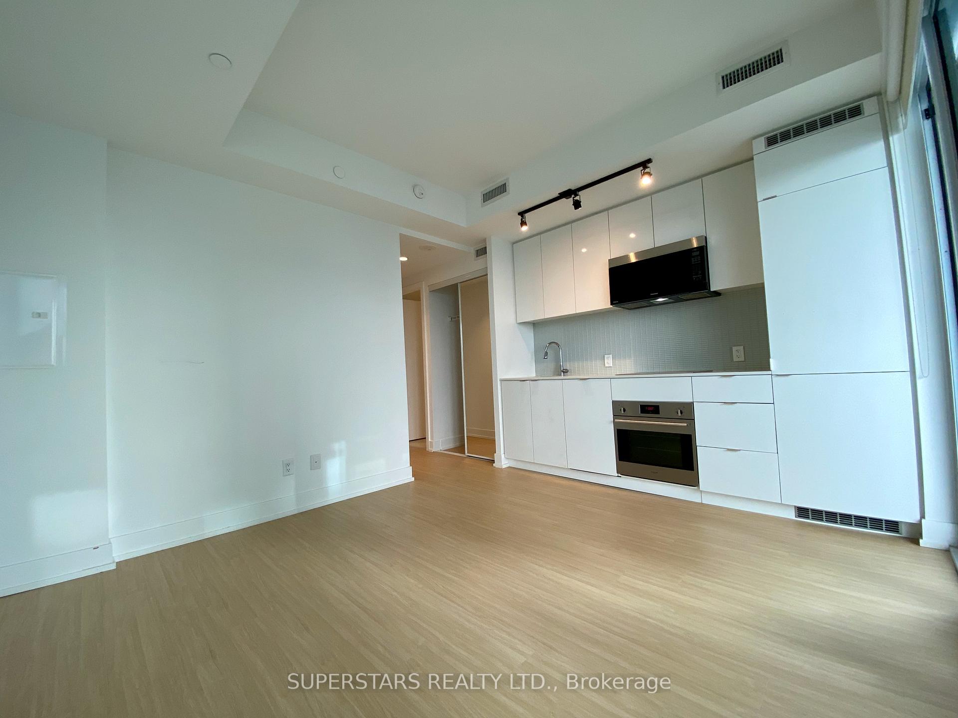 Photo 4 of Unit 5002, 7 Grenville Street, Toronto, Bay Street Corridor — HOMEH