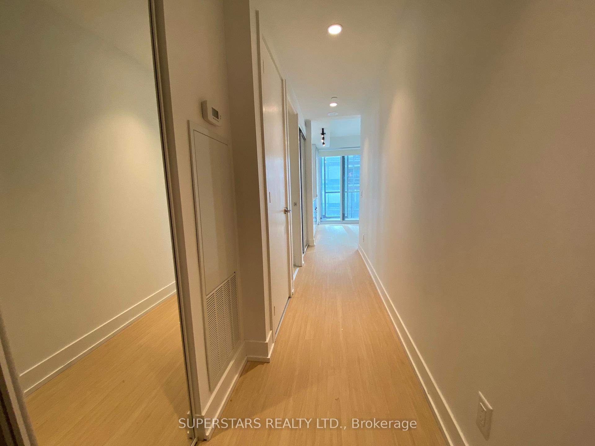 Photo 8 of Unit 5002, 7 Grenville Street, Toronto, Bay Street Corridor — HOMEH