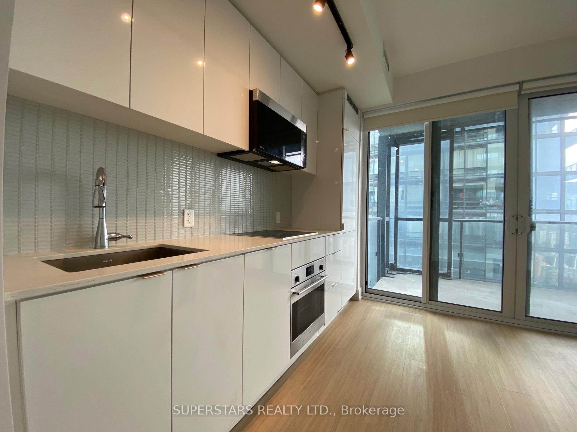 Photo 3 of Unit 5002, 7 Grenville Street, Toronto, Bay Street Corridor — HOMEH