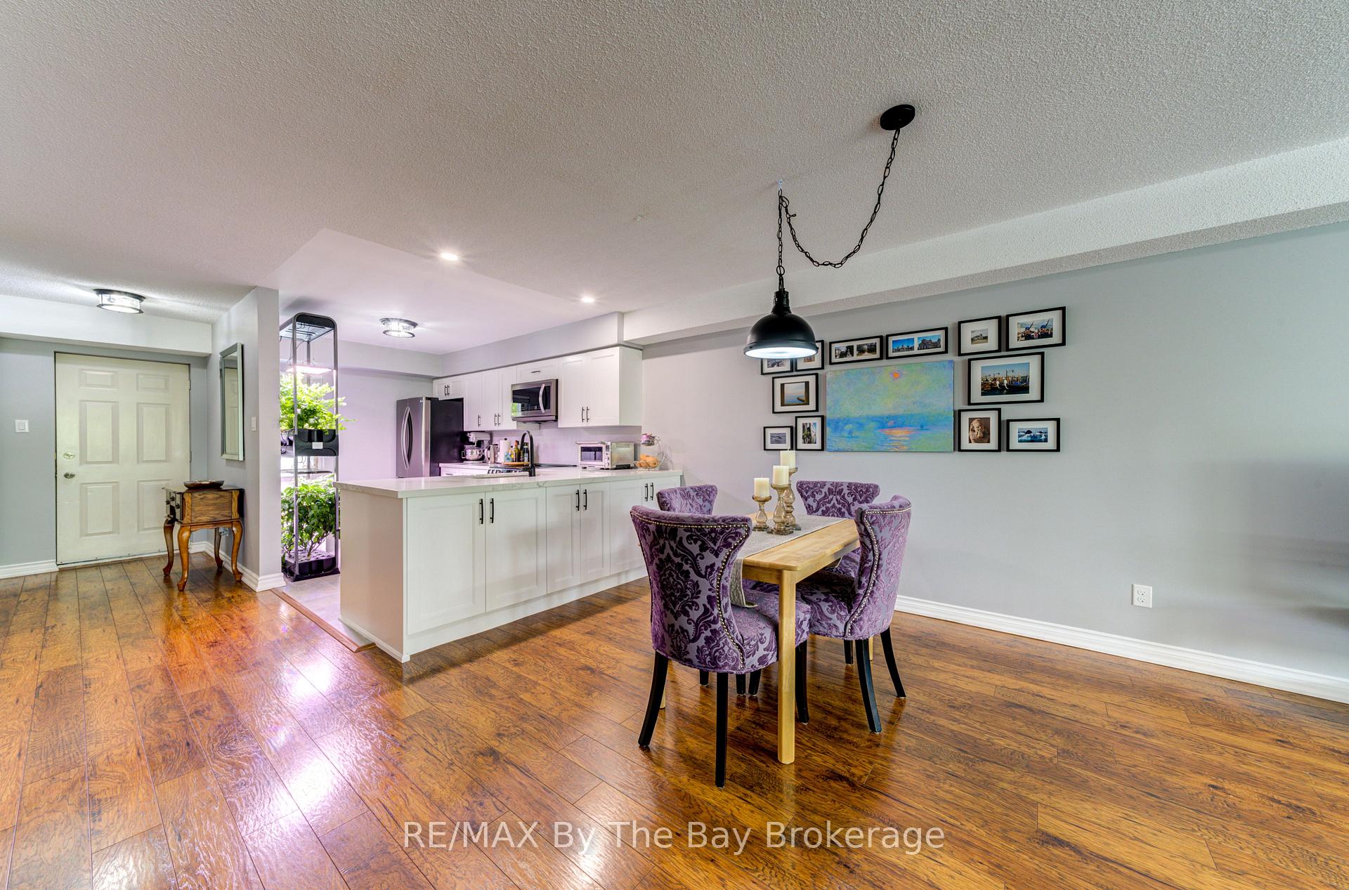 Photo 15 of Unit 6, 10 Mulligan Lane, Wasaga Beach — HOMEH