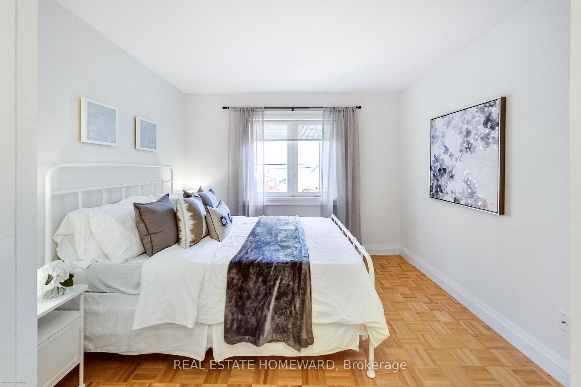 Photo 18 of 7 Whitaker Avenue, Toronto, Niagara — HOMEH