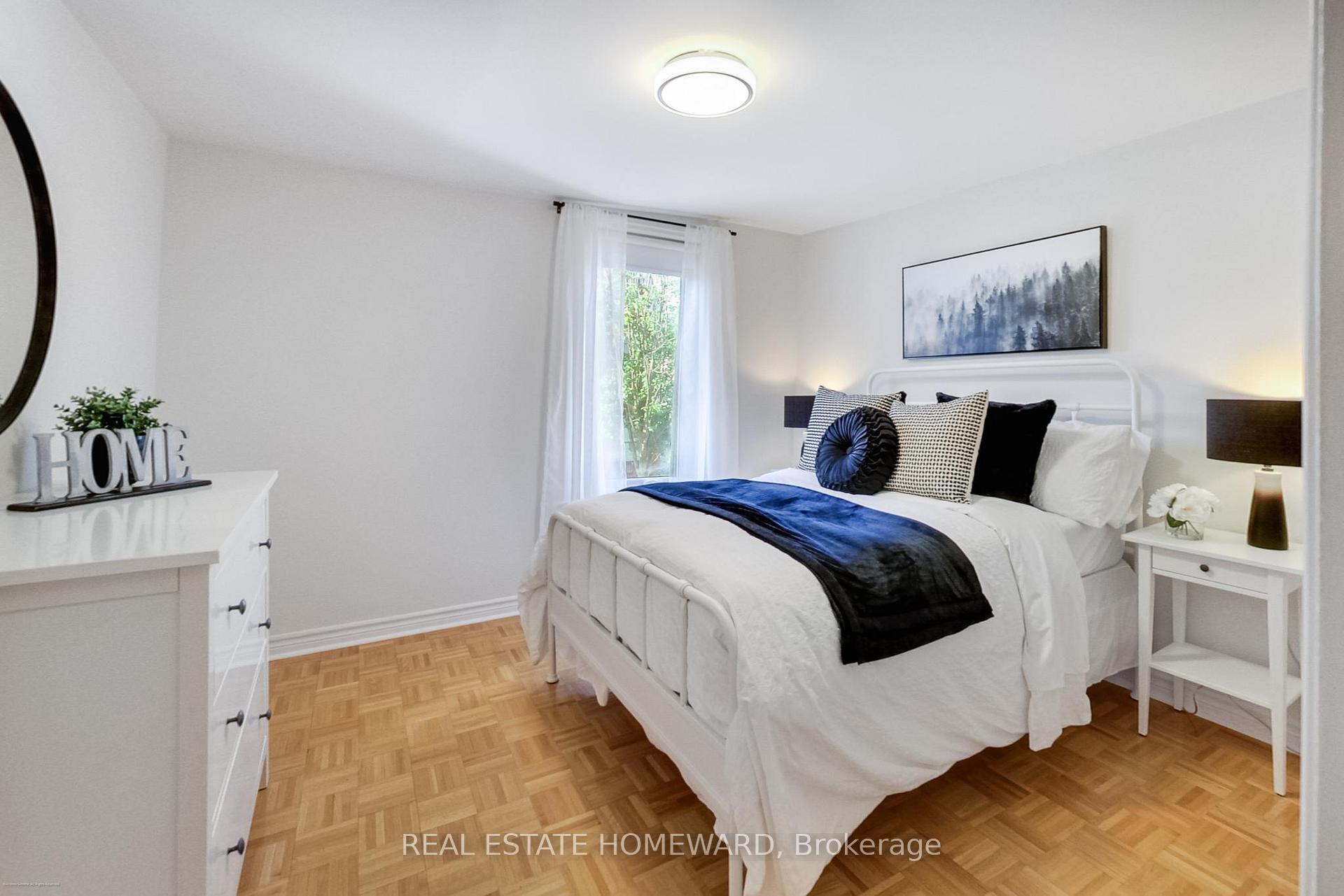 Photo 9 of 7 Whitaker Avenue, Toronto, Niagara — HOMEH