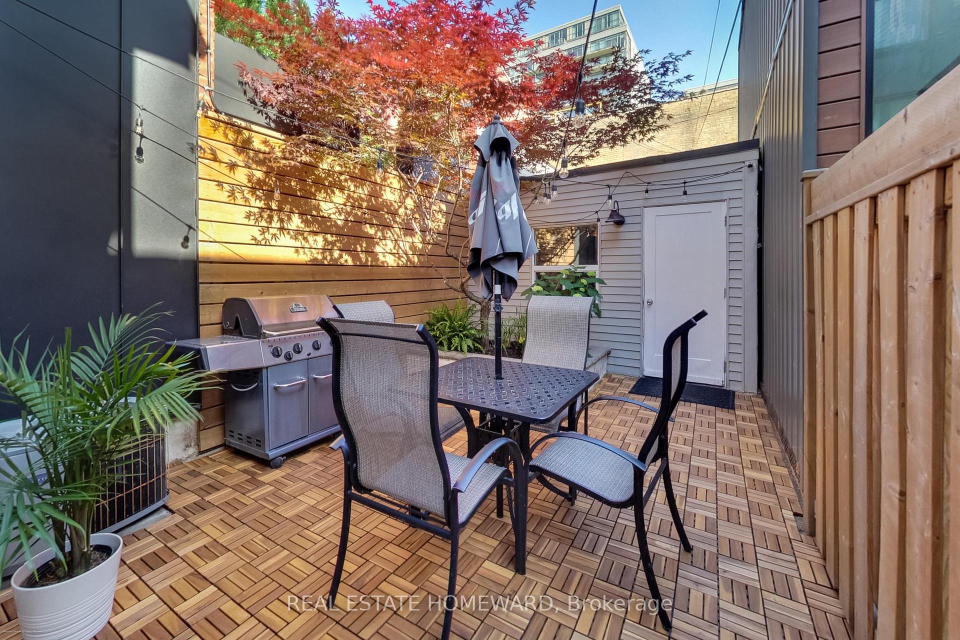 Photo 30 of 7 Whitaker Avenue, Toronto, Niagara — HOMEH
