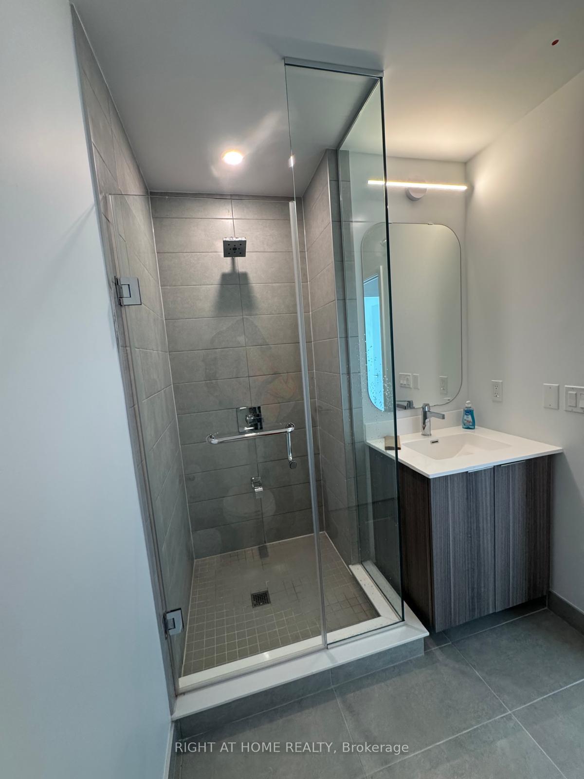 Photo 4 of Unit 419, 15 Richardson Street, Toronto, Waterfront Communities — HOMEH