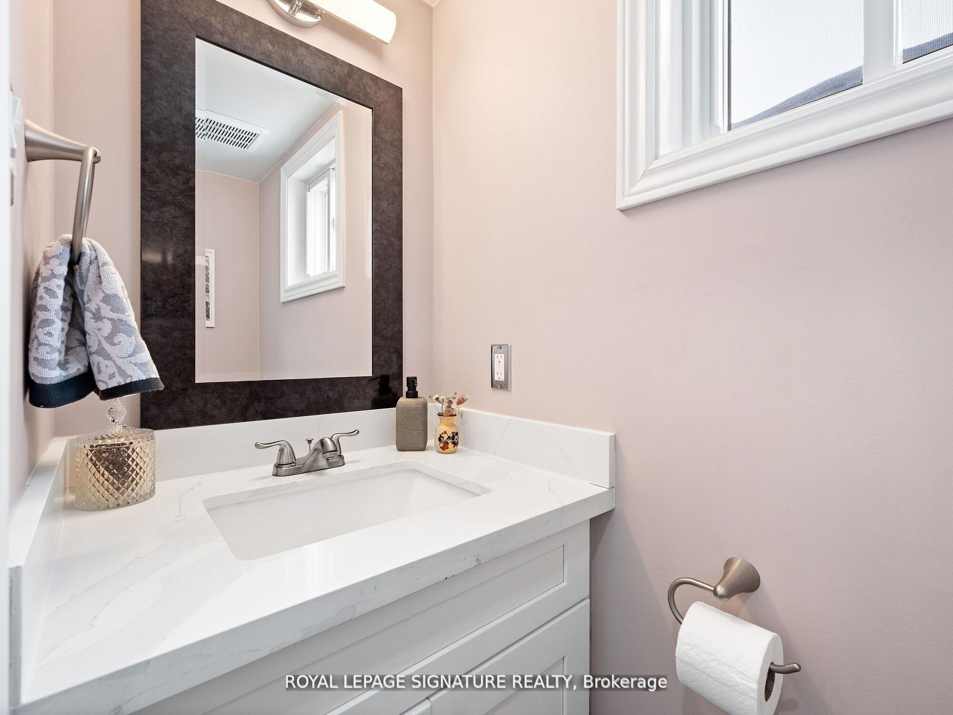 Photo 12 of 6 Dugdale Avenue, New Tecumseth, Beeton — HOMEH