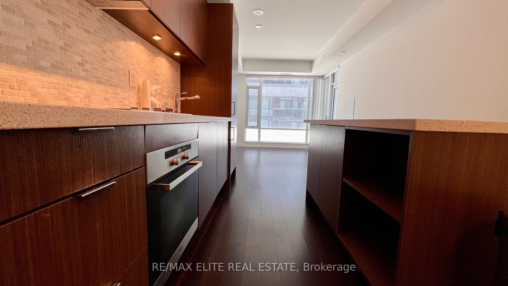 Photo 5 of Unit 707, 21 Widmer Street, Toronto, Waterfront Communities — HOMEH
