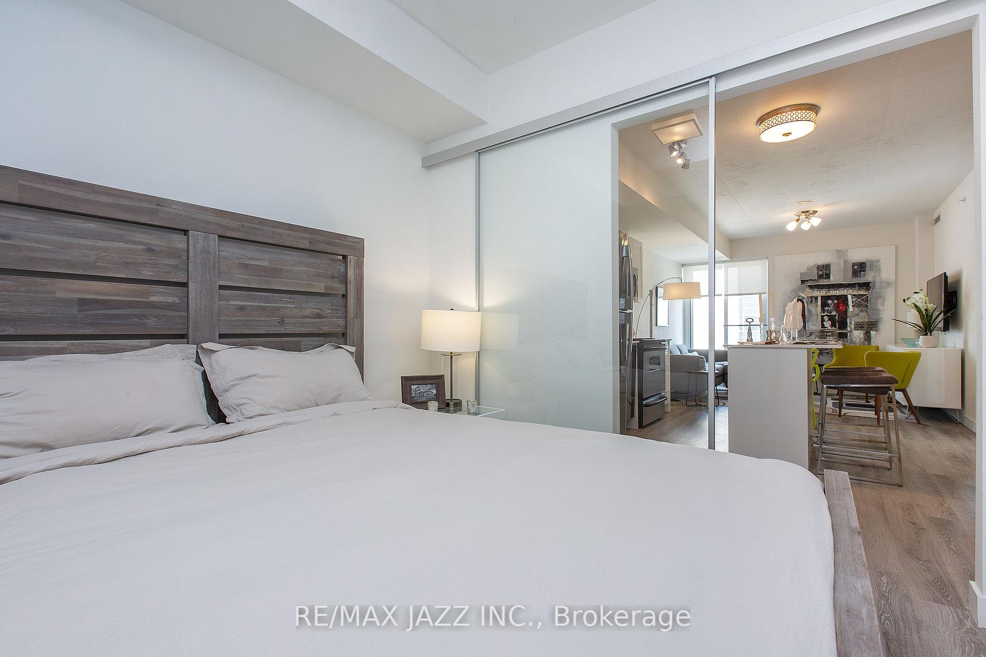 Photo 5 of Unit 702, 100 Bond Street E, Oshawa, O'Neill — HOMEH
