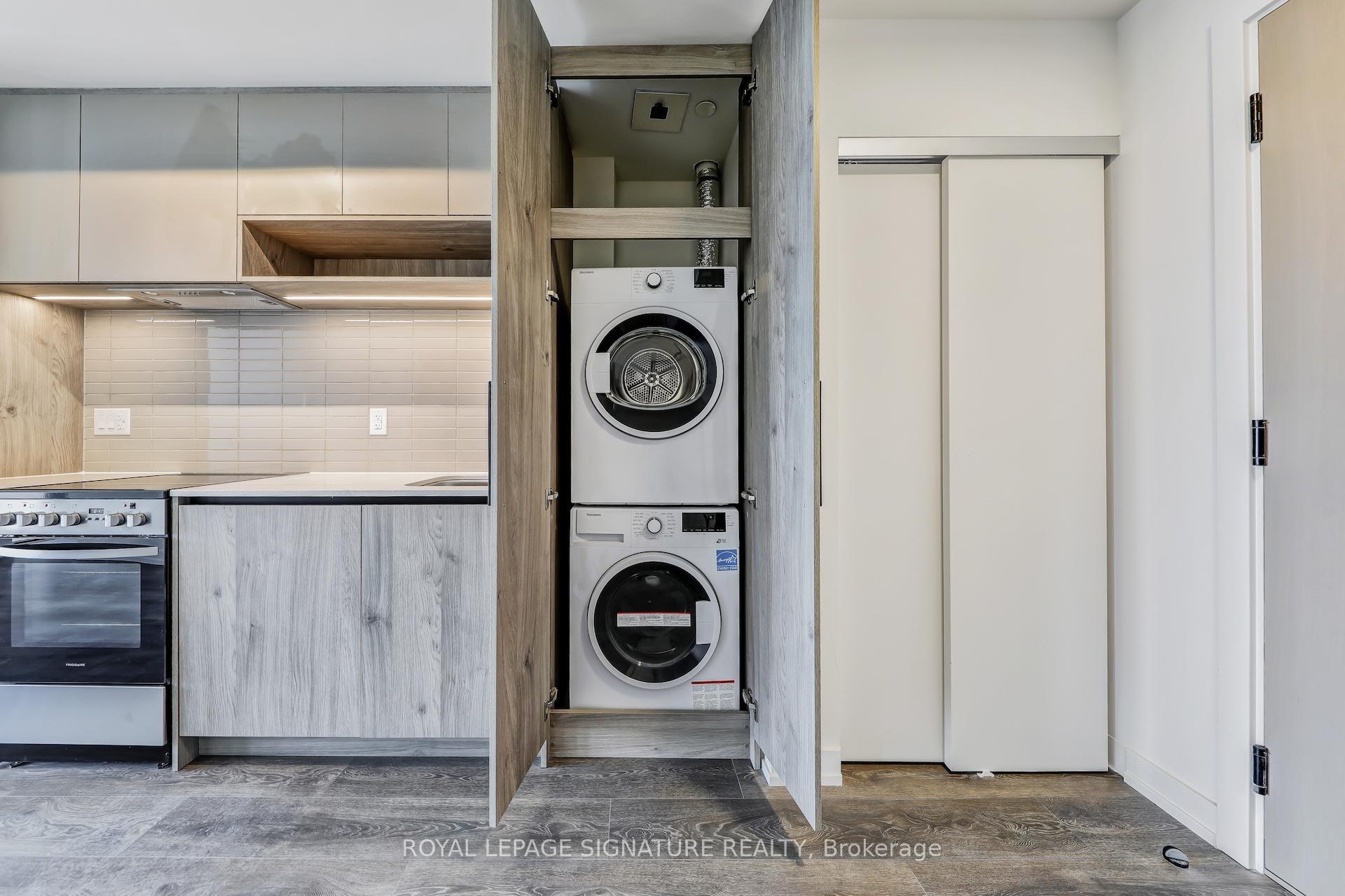 Photo 13 of Unit 402, 181 Sterling Road, Toronto, Dufferin Grove — HOMEH
