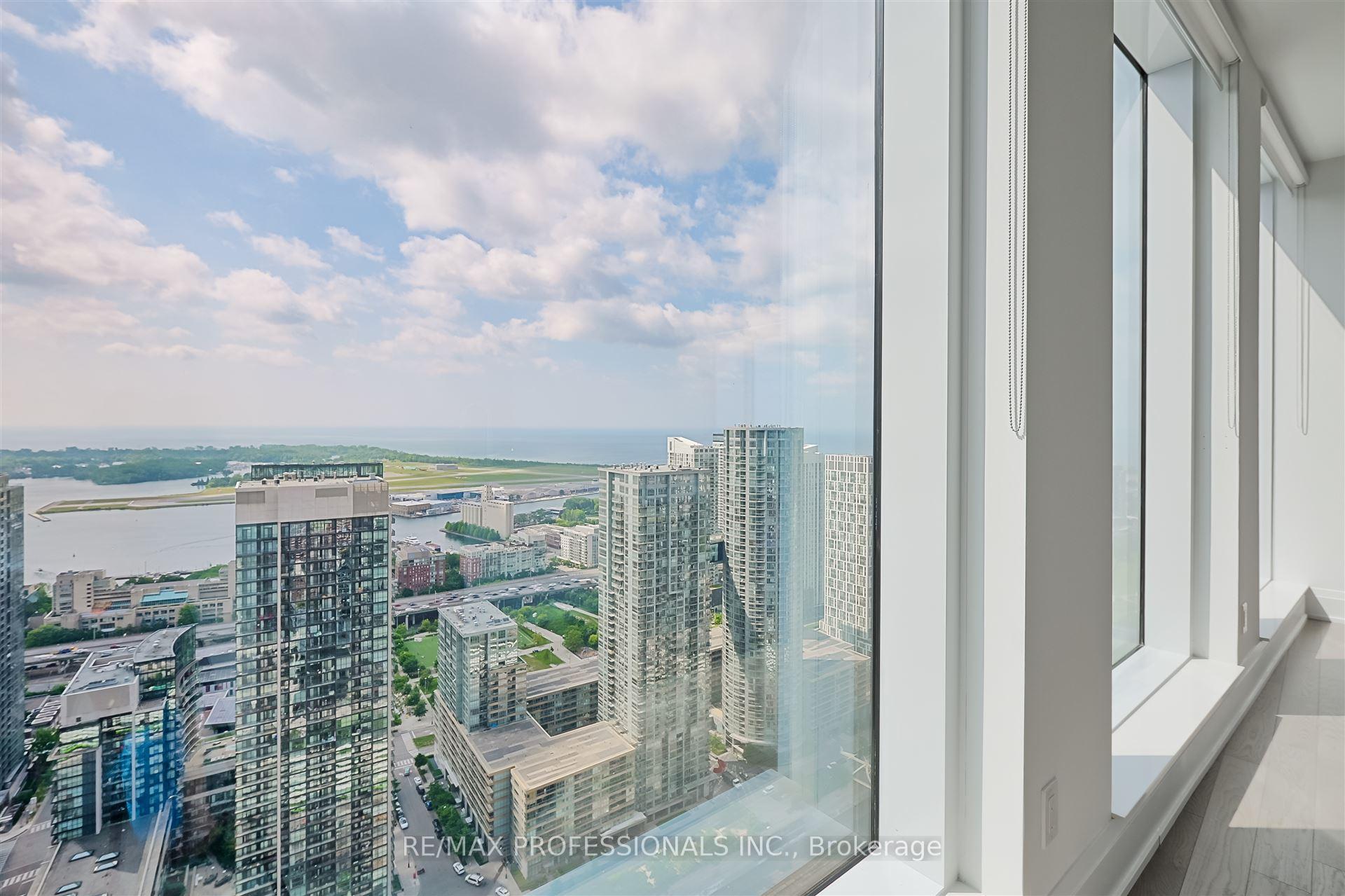 Photo 8 of Unit GPH13, 470 Front Street, Toronto, Waterfront Communities — HOMEH