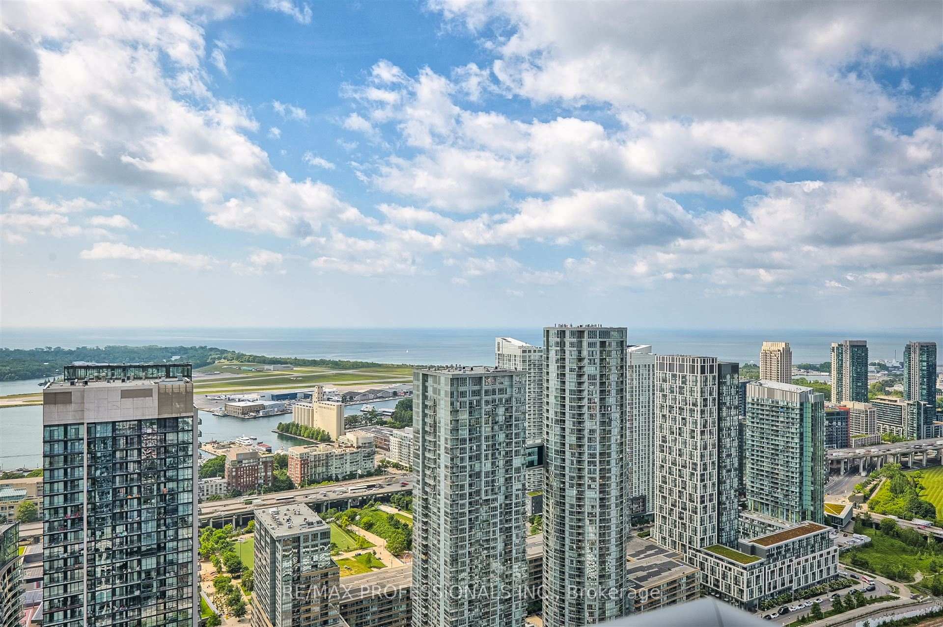 Photo 36 of Unit GPH13, 470 Front Street, Toronto, Waterfront Communities — HOMEH