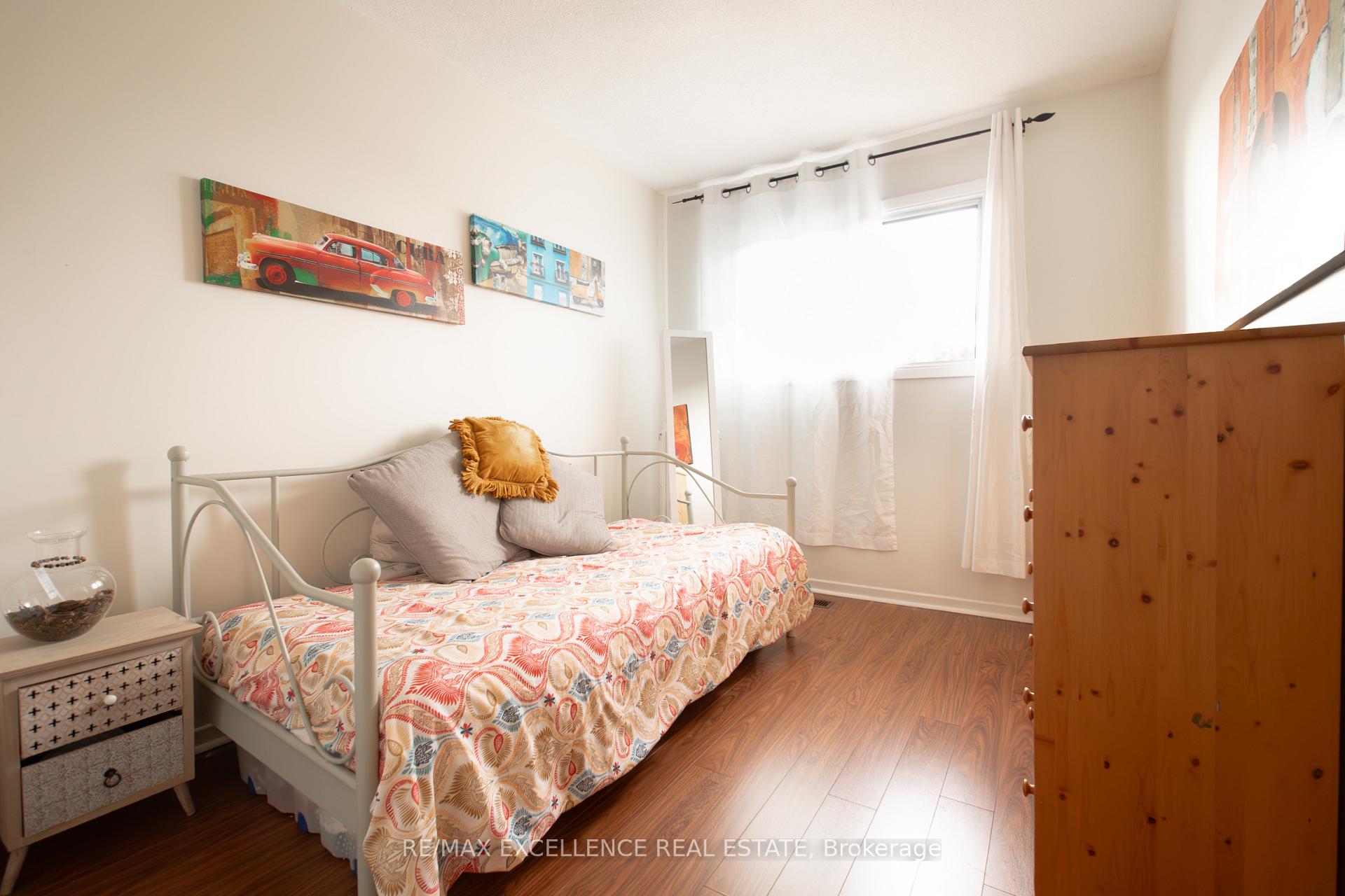 Photo 12 of Unit 34, 35 Collins Crescent, Brampton, Brampton North — HOMEH