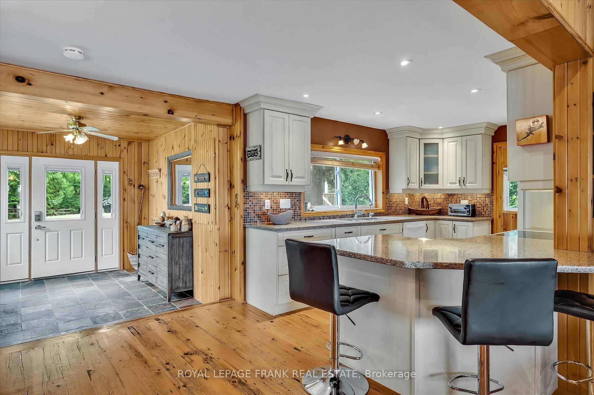 Photo 5 of 1786 South Bayshore Road E, Douro-Dummer — HOMEH