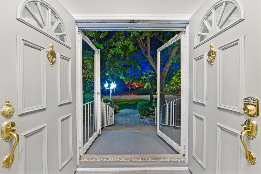 Photo 3 of 555 Pine Ridge Road, Pickering, Rosebank — HOMEH