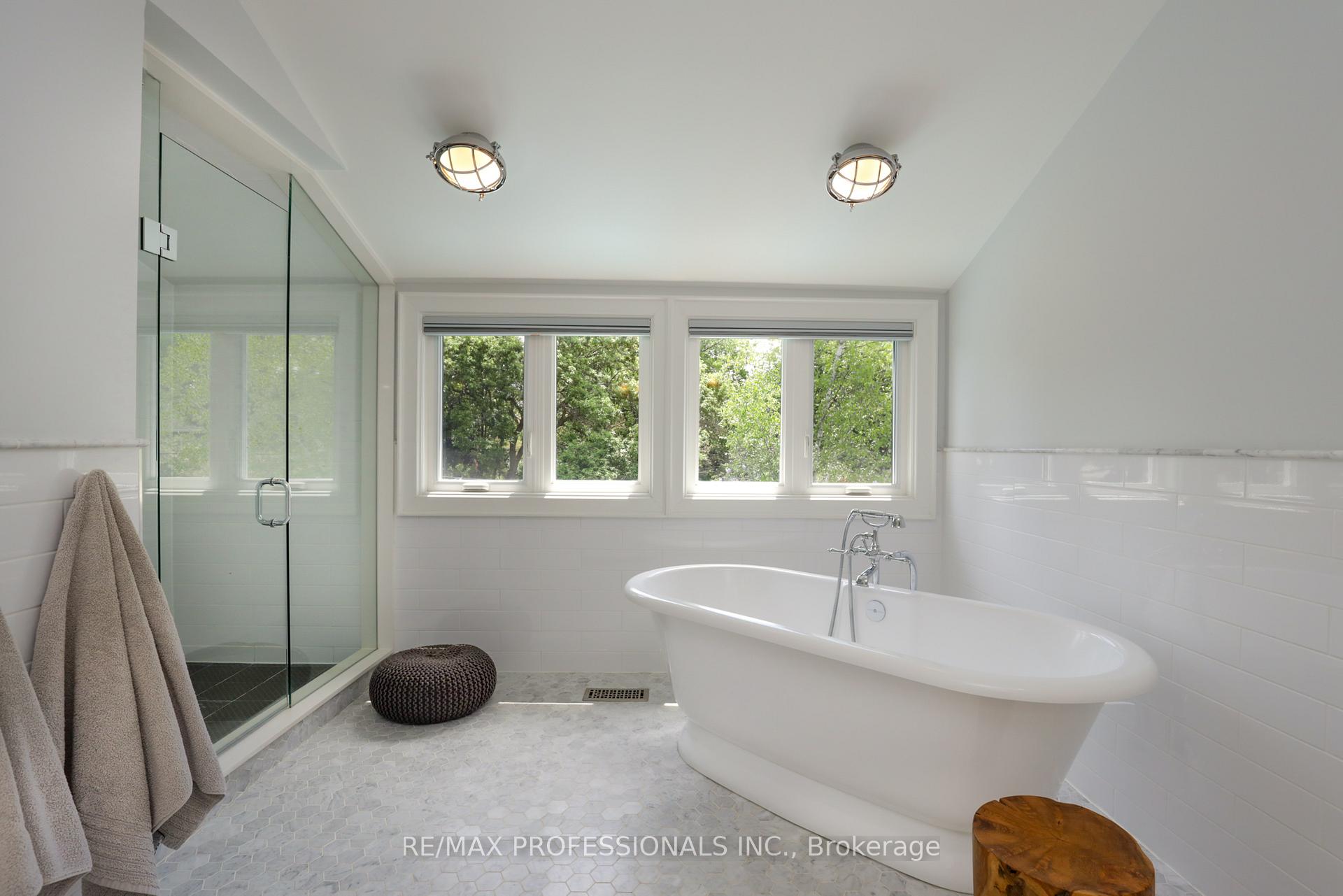 Photo 16 of 133 Browning Avenue, Toronto, Playter Estates-Danforth — HOMEH