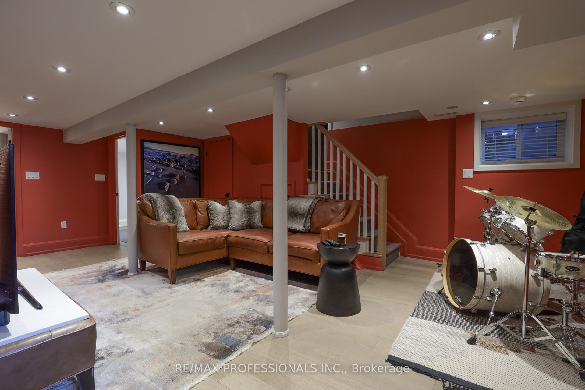 Photo 35 of 133 Browning Avenue, Toronto, Playter Estates-Danforth — HOMEH