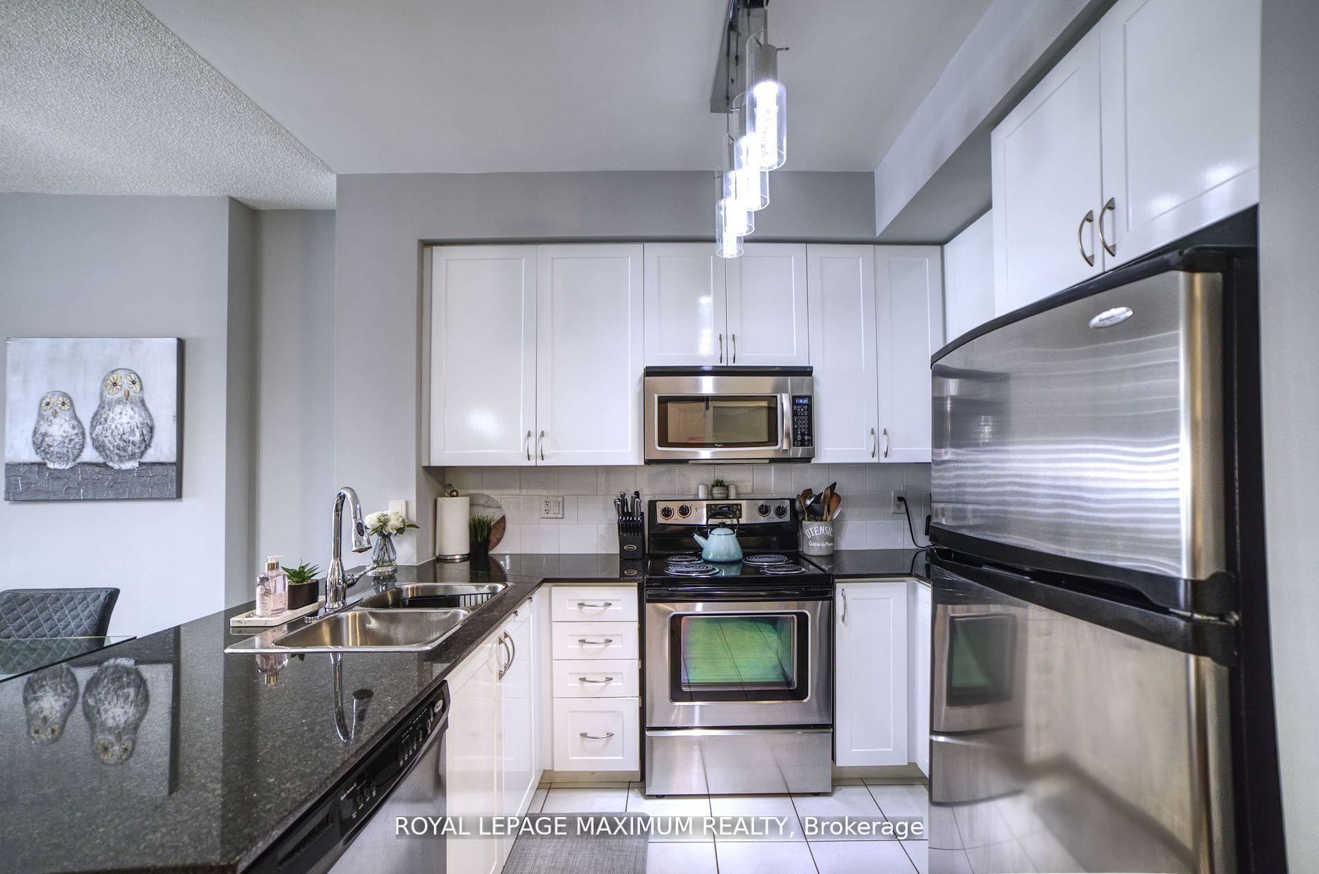 Photo 2 of Unit 216, 83 Woodbridge Avenue, Vaughan, West Woodbridge — HOMEH