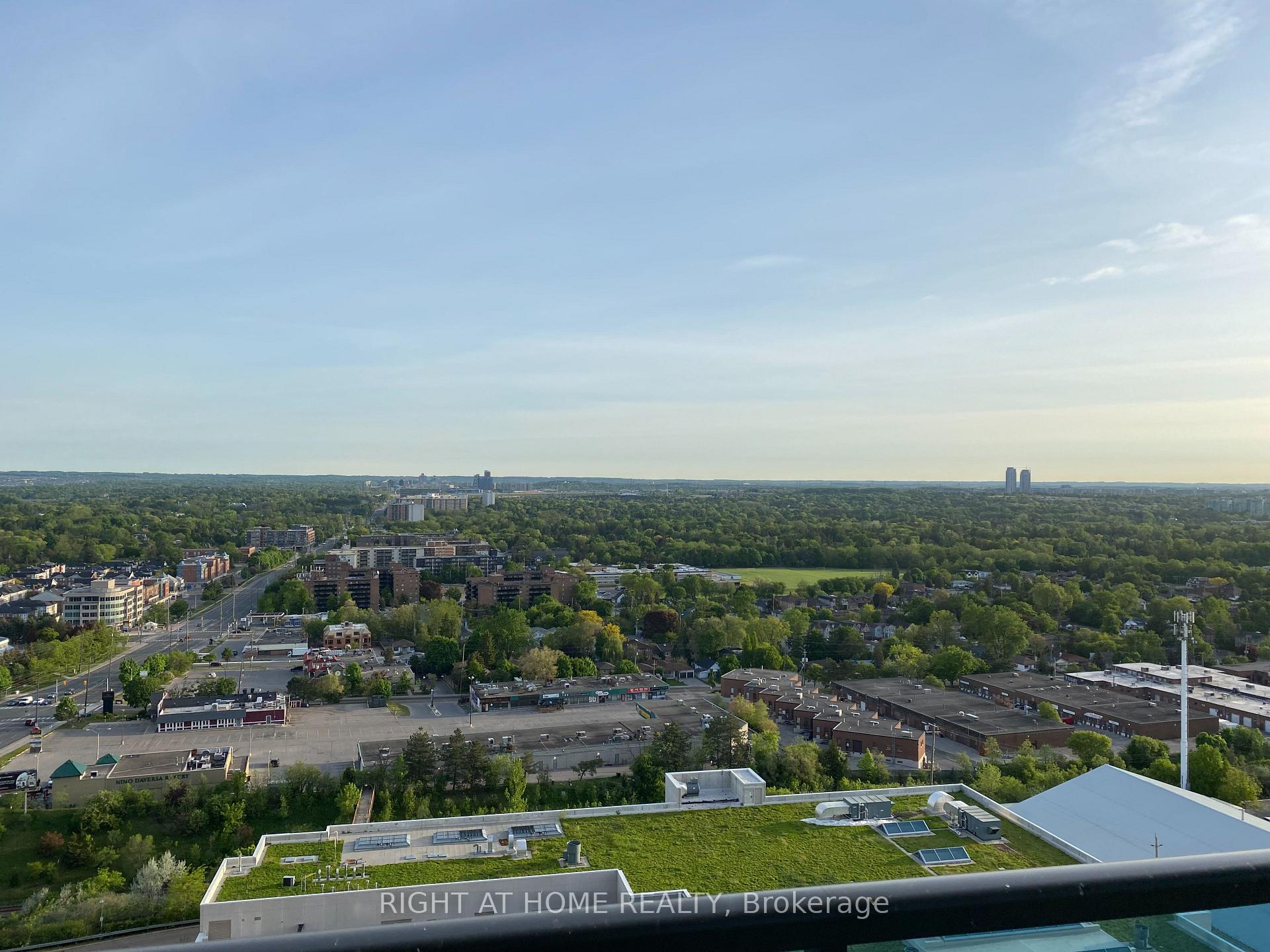 Photo 12 of Unit 1901, 7165 Yonge Street E, Markham, Thornhill — HOMEH