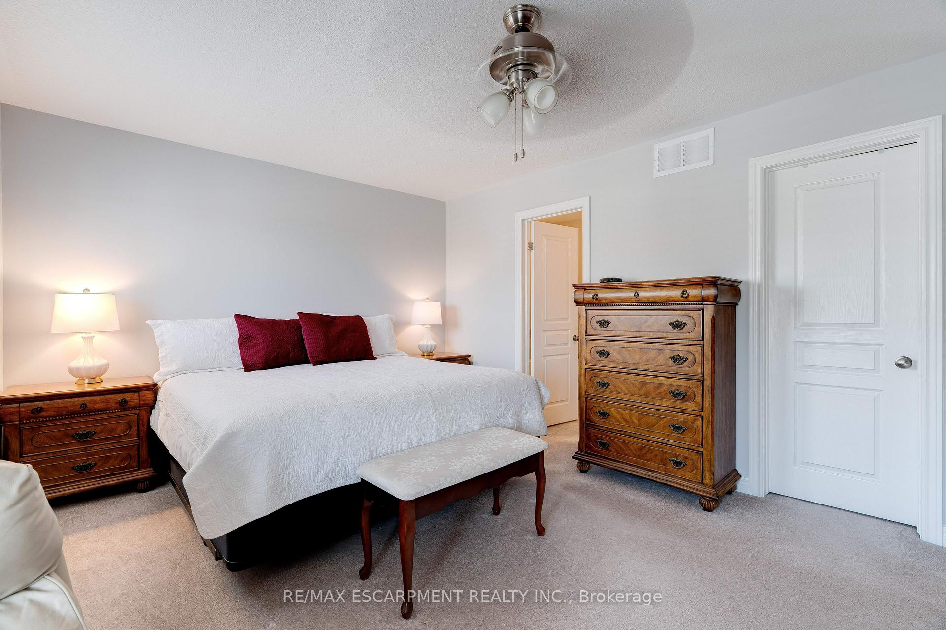 Photo 18 of 2 Celestial Crescent, Hamilton, Rural Glanbrook — HOMEH