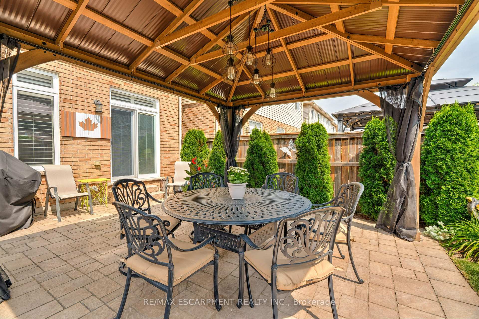 Photo 40 of 2 Celestial Crescent, Hamilton, Rural Glanbrook — HOMEH