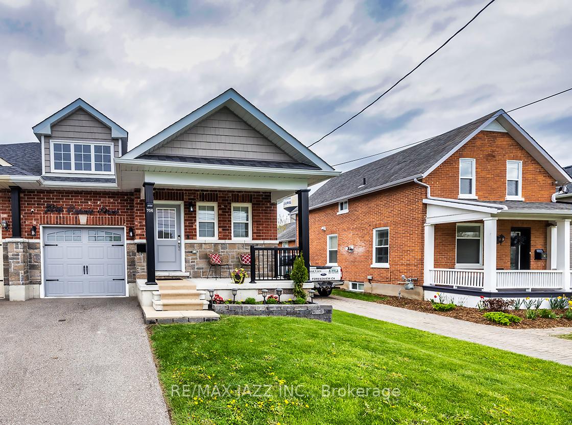Front of 706 Ontario Street