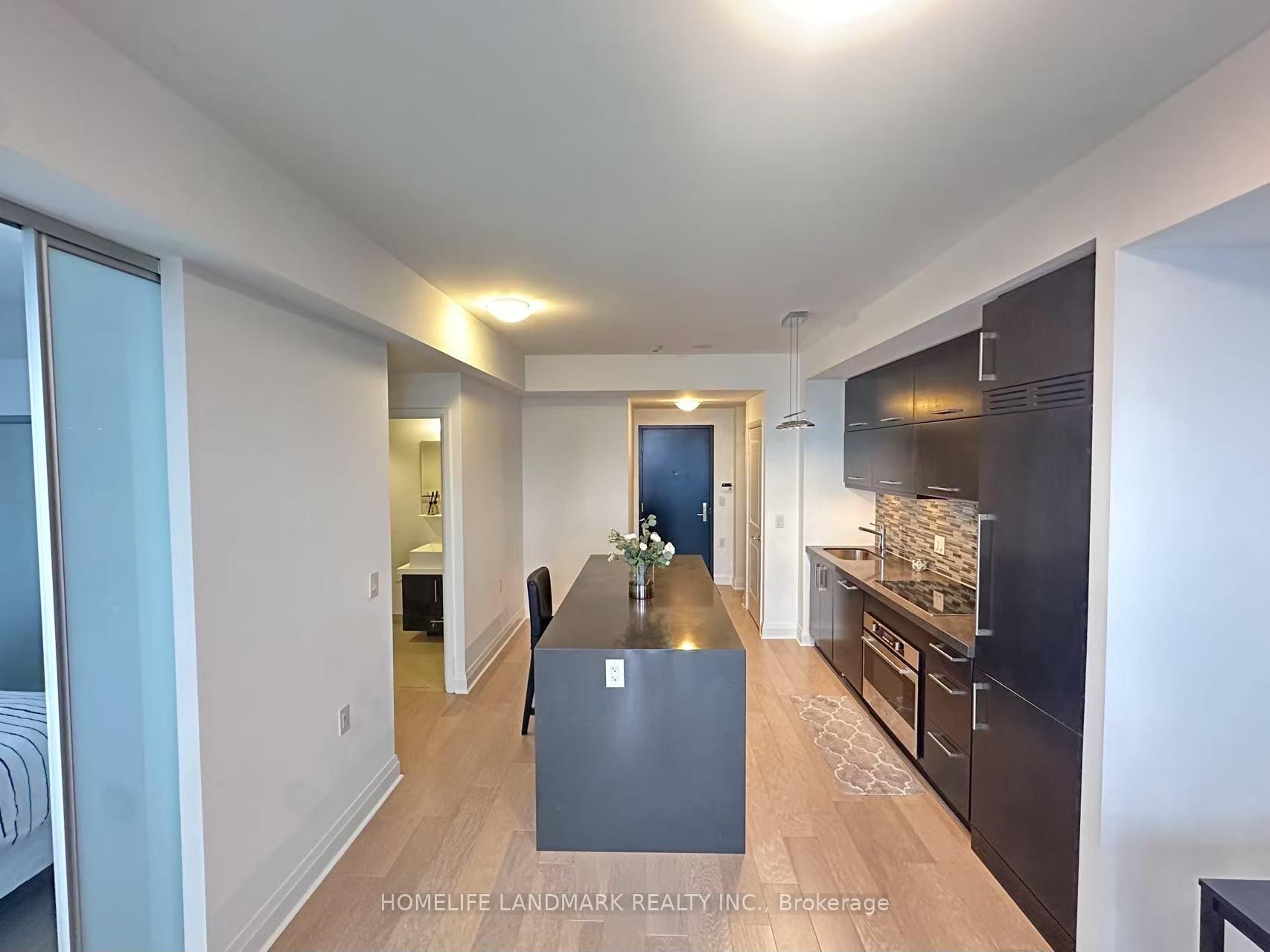 Photo 8 of Unit 4211, 1080 Bay Street, Toronto, Bay Street Corridor — HOMEH
