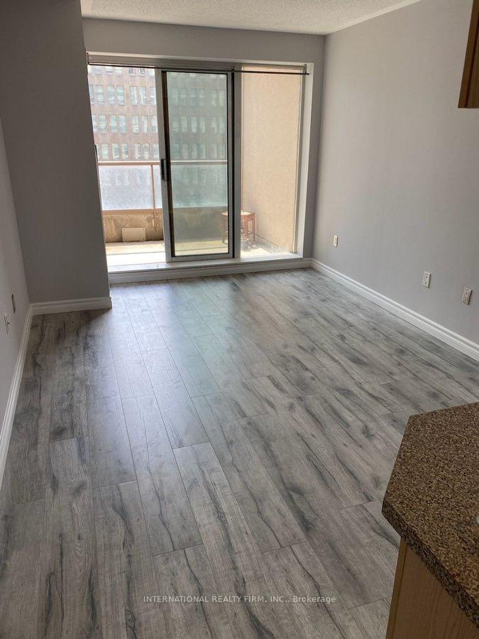 Photo 3 of Unit 912, 909 Bay Street, Toronto, Bay Street Corridor — HOMEH